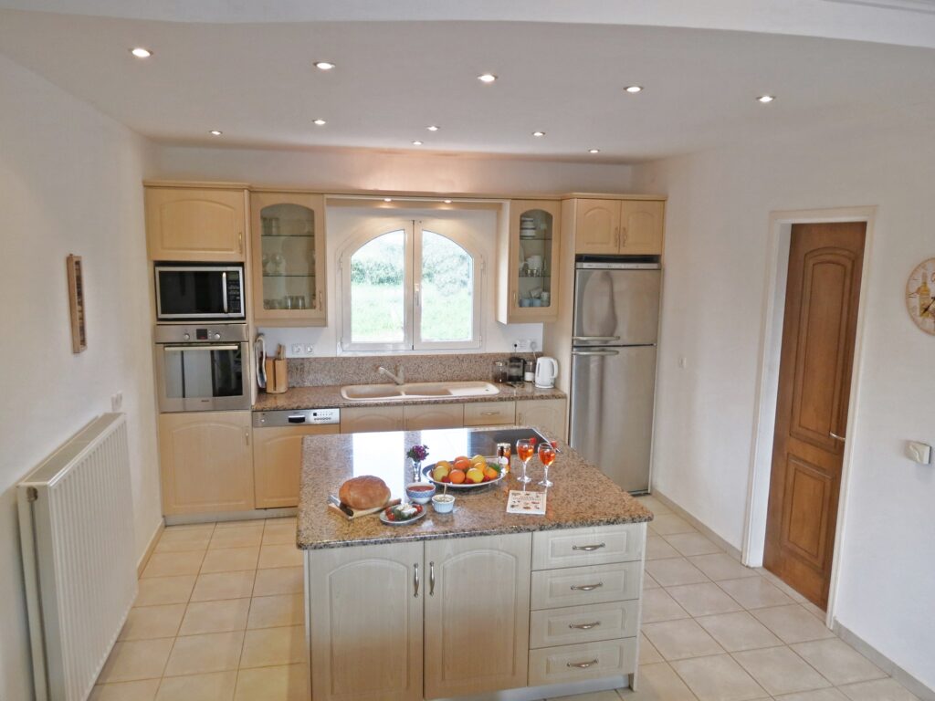 Large spacious granite counter tops kitchen kefalonia villa sevenislandsvilla